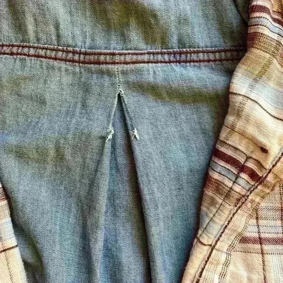 Free People Denim Chambray and Plaid Size XS Button Up Long Sleeve Shirt - Picture 5 of 9